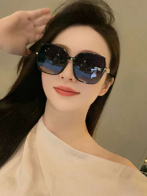 Gucci G2750 Sunglasses Luxury Fashion Show Sunglasses G991460 - Color 1 - View 3