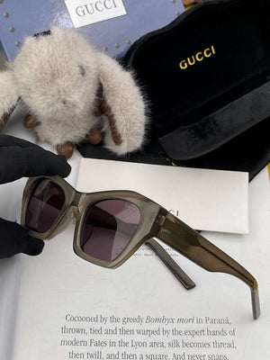 Gucci G952 Sunglasses Luxury Fashion Show Sunglasses G991465 - Color 1 - View 8