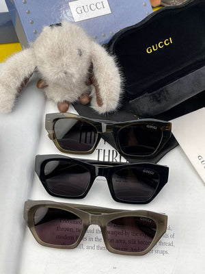 Gucci G952 Sunglasses Luxury Fashion Show Sunglasses G991465 - Color 1 - View 9