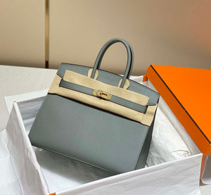Hermes Birkin Designer Tote Bag Epsom Leather 28370 Almond Green - Gold / 25cm - View 11