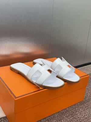 Hermes H021056Zv03340 Women Oran Sandal H33616 - 34 - View 3