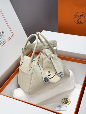 Hermes H073428 Lindy 26 Clemence TC Bag H232004 - Default Title - View 1