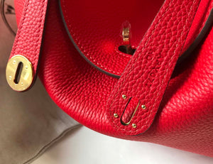 Hermes H073428 Lindy Bag 26 30 H231939 - 26 cm: 26 x 18 x 14 cm / Gold - View 5