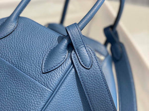 Hermes H073428 Lindy Bag 26 30 H231953 - 26 cm: 26 x 18 x 14 cm / Gold - View 5