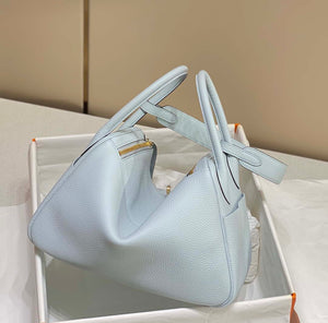 Hermes H073428 Lindy Bag 26 30 H231956 - 26 cm: 26 x 18 x 14 cm / Gold - View 14