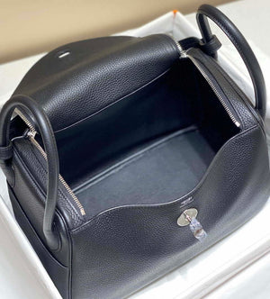 Hermes H073428 Lindy Bag 26 30 H231959 - 26 cm: 26 x 18 x 14 cm / Gold - View 9