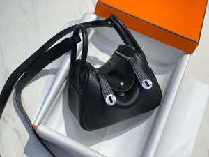Hermes H079086 Lindy Mini Bag 19cm H231930 - Default Title - View 3