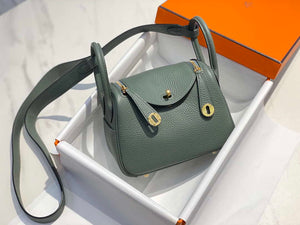 Hermes H079086 Lindy Mini Bag 19cm H231932 - Default Title - View 1