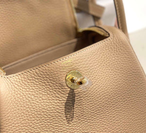 Hermes H079086 Lindy Mini Bag 19cm H231935 - Default Title - View 5