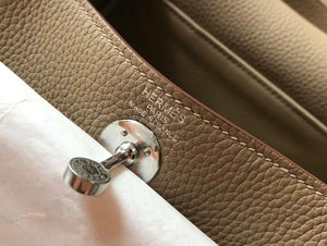 Hermes H079086CK18 Lindy Mini Bag 19cm Semi-manual H231910 - Default Title - View 7