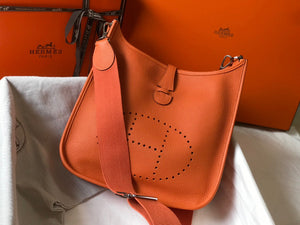 Hermes H083435 Evelyne III 29 Shoulder Bag Silver Hardware Orange - Default Title - View 2