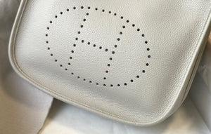 Hermes H083435 Evelyne III 29 Shoulder Bag Silver Hardware White Gray - Default Title - View 5