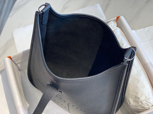 Hermes H083435 Evelyne III 29 Shoulder Bag Silver Hardware Black - Default Title - View 9