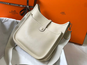 Hermes H083435 Evelyne III 29 Shoulder Bag Silver Hardware Beige - Default Title - View 2