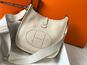 Hermes H083435 Evelyne III 29 Shoulder Bag Silver Hardware Beige - Default Title - View 4