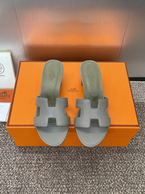 Hermes H141146Zv5K360 Women Oasis sandal smooth Calfskin H33682 - Euro 34=US 3 - View 5
