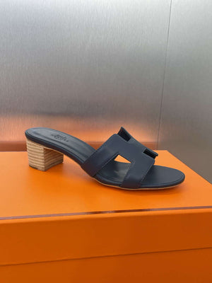 Hermes H141146Zv5K360 Women Oasis sandal smooth Calfskin H33687 - Euro 34=US 3 - View 6