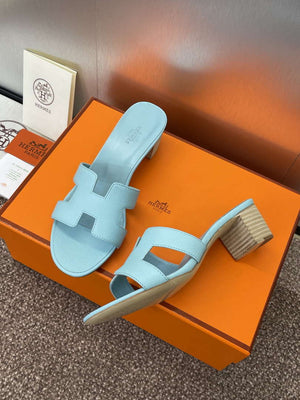 Hermes H141146Zv5K360 Women Oasis sandal smooth Calfskin H33690 - Euro 34=US 3 - View 4