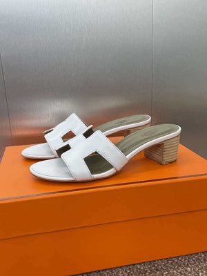 Hermes H141146Zv5K360 Women Oasis sandal smooth Calfskin H33692 - Euro 34=US 3 - View 5