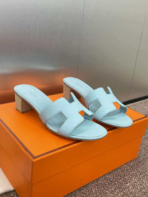 Hermes H151215ZvGT360 Women Oasis sandal H33677 - Euro 34=US 3 - View 3