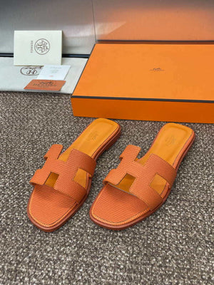 Hermes H202272ZvX3360 Women Lizard-patterned calfskin Oran Sandal H33655 - Euro 34=US 3 - View 10
