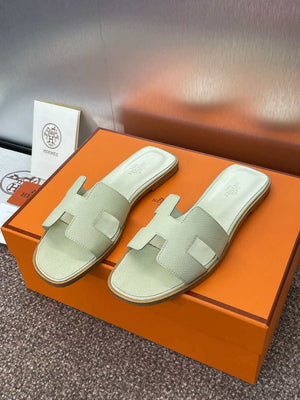 Hermes H202272ZvX3370 Women Oran Sandal H33606 - 34 - View 2