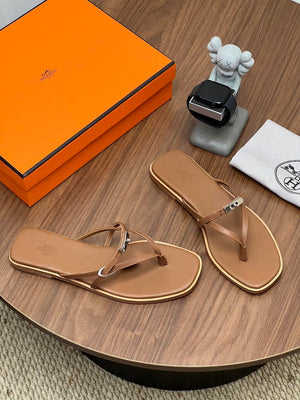 Hermes H261038ZvL1390 Miss sandal Brown - Euro 34=US 3 - View 5