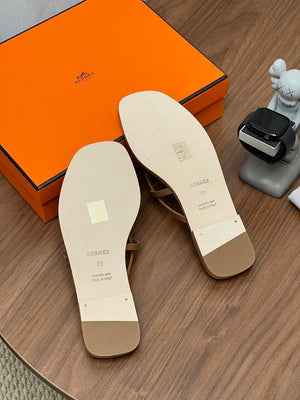 Hermes H261038ZvL1390 Miss sandal Brown - Euro 34=US 3 - View 9