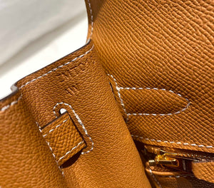 Hermes Sellier Kelly Epsom Leather Bag H213001 - Gold / 25cm x17 x 7 cm - View 17