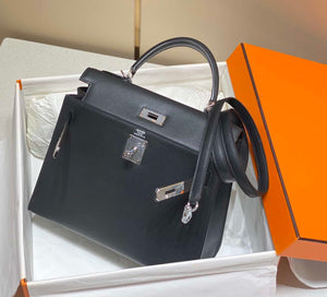 Hermes Sellier Kelly Epsom Leather Bag H213002 - Gold / 25cm x17 x 7 cm - View 12