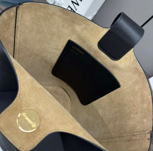 Loewe AANBBBWX01 Medium Pebble Bucket bag in mellow calfskin Black - Default Title - View 7
