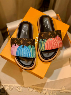 Louis Vuitton 1ABD91 LV x YK Pool Pillow Flat Comfort Mule L68350 - 35 - View 5