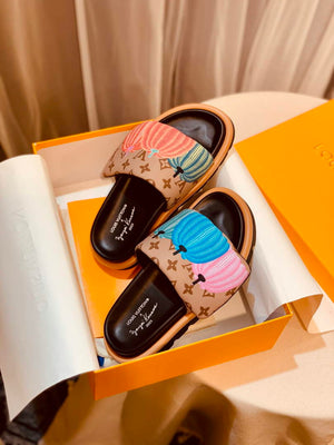 Louis Vuitton 1ABD91 LV x YK Pool Pillow Flat Comfort Mule L68352 - 35 - View 4