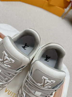Louis Vuitton 1ABLUR Men Women's LV Trainer Sneaker L62470 - Fmale-Euro 35=US 4 - View 8
