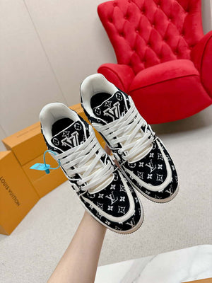 Louis Vuitton 1ABNJP Men Women's LV Trainer Sneaker L62478 - Fmale-Euro 35=US 4 - View 4
