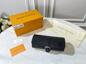 Louis Vuitton 3 Watch Case Taiga Leather M32719 - Default Title - View 1