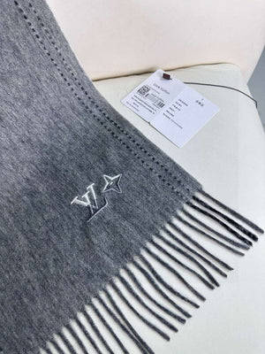 Louis Vuitton Classic Cashmere Scarf Scarf L60352 - Default Title - View 7