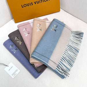 Louis Vuitton Classic Cashmere Scarf Scarf L60357 - Default Title - View 9