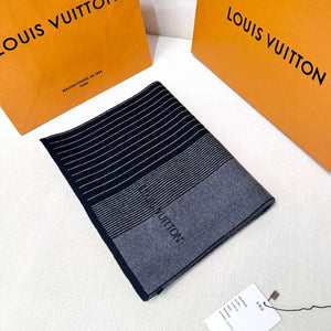 Louis Vuitton Classic Plaid Jacquard Cashmere Scarf L60381 - Default Title - View 3