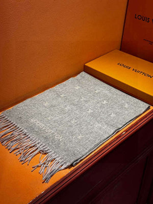 Louis Vuitton Double-sided Cashmere Scarf L60374 - Default Title - View 5