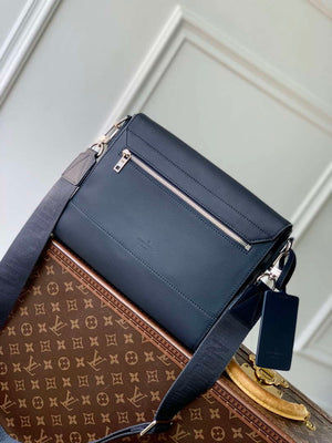 Louis Vuitton LV M11599 Takeoff Messenger MM Navy Blue - Default Title - View 3