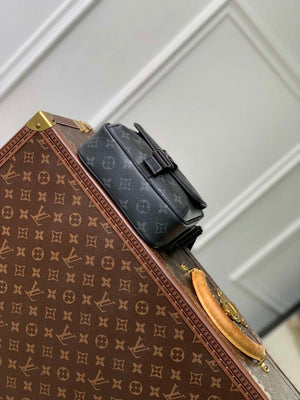 Louis Vuitton LV M12518 TGetaway Messenger Monogram Eclipse - Default Title - View 4