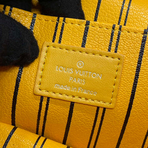 Louis Vuitton LV M12654 Nice Mini Vanity Case Monogram canvas Yellow - Default Title - View 8