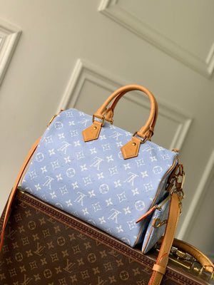 Louis Vuitton LV M14064 Speedy P9 Bandoulière 30 Bag Ostrich Ligth Blue - Default Title - View 3