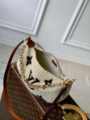 Louis Vuitton LV M23321 Over The Moon Bag Cream/Brown - Default Title - View 8