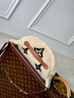 Louis Vuitton LV M23715 Bumbag Cream/Brown - Default Title - View 2