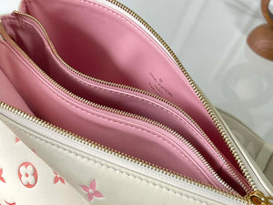 Louis Vuitton LV M25110 Coussin PM Handbag Puffy lambskin - Default Title - View 7