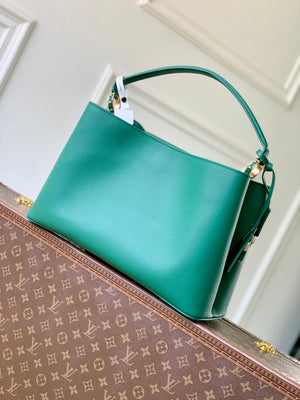 Louis Vuitton LV M26259 Capucines GM Bag Dark green - Default Title - View 3