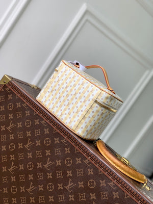 Louis Vuitton LV M28702 Nice Mini Vanity Case - Default Title - View 3