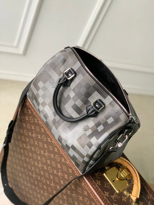 Louis Vuitton LV M28977 Speedy 30 Bandoulière Bag Black - Default Title - View 9